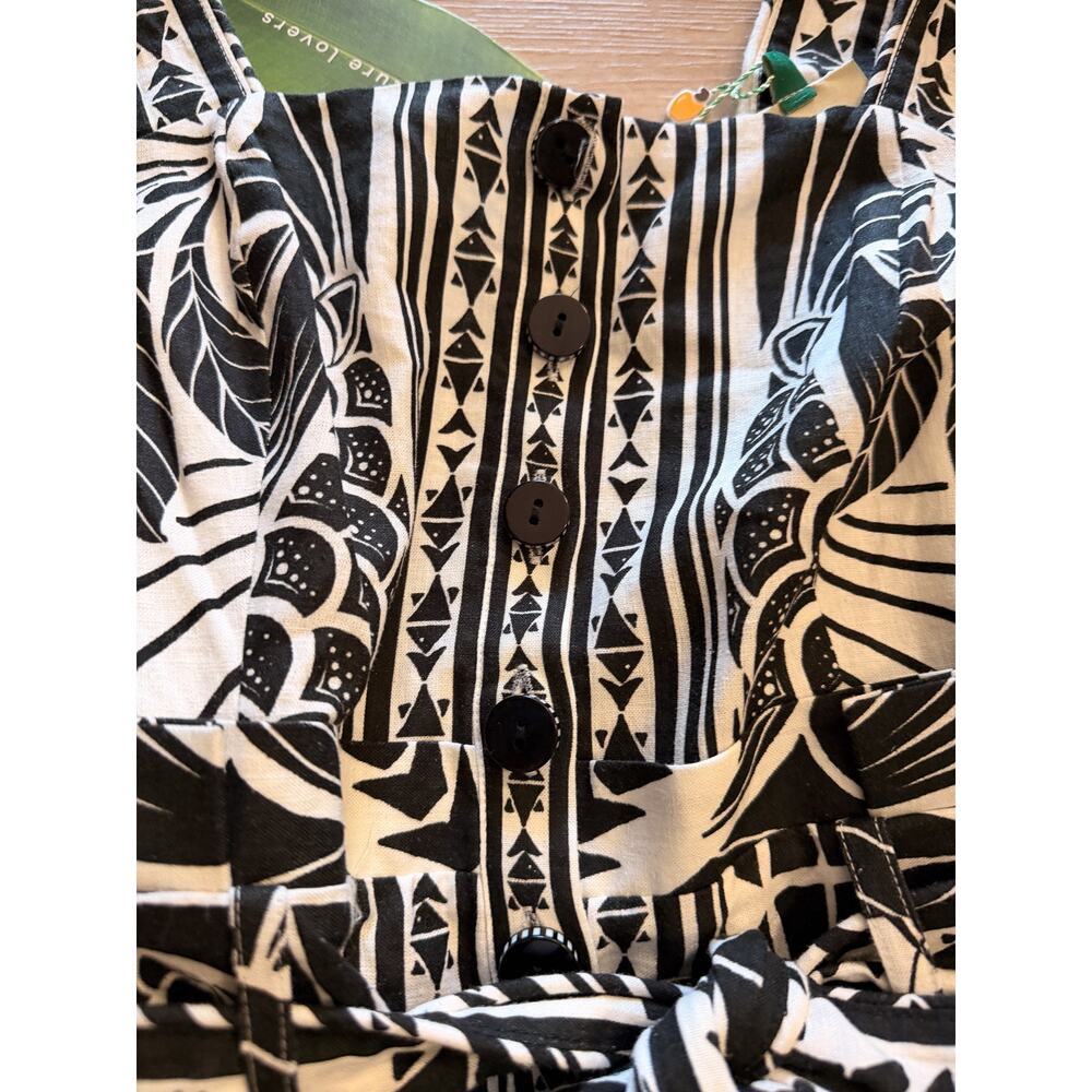 FARM RIO Monochrome Elegance belted shirred printed linen-blend playsuit - Picture 4 of 5